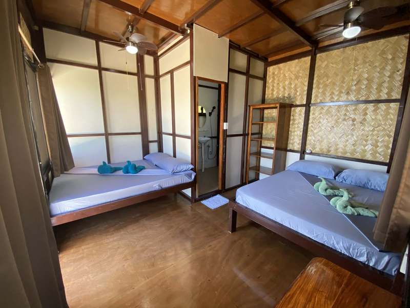 6 Bedroom Beachhouse with Pool photo