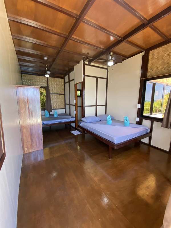 6 Bedroom Beachhouse with Pool photo